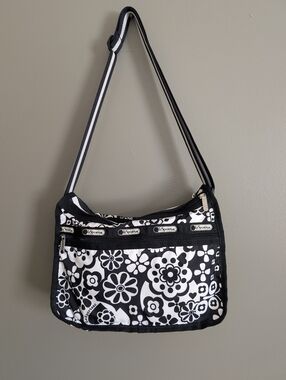 Le Sportsac Daisy Crossbody Bag